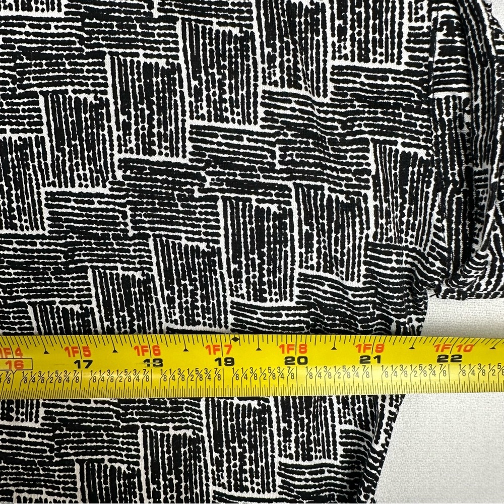 Tommy Bahama Geo Cotton Modal Wrap Waist Knit‎ Shirt Black White Office - Picture 8 of 9